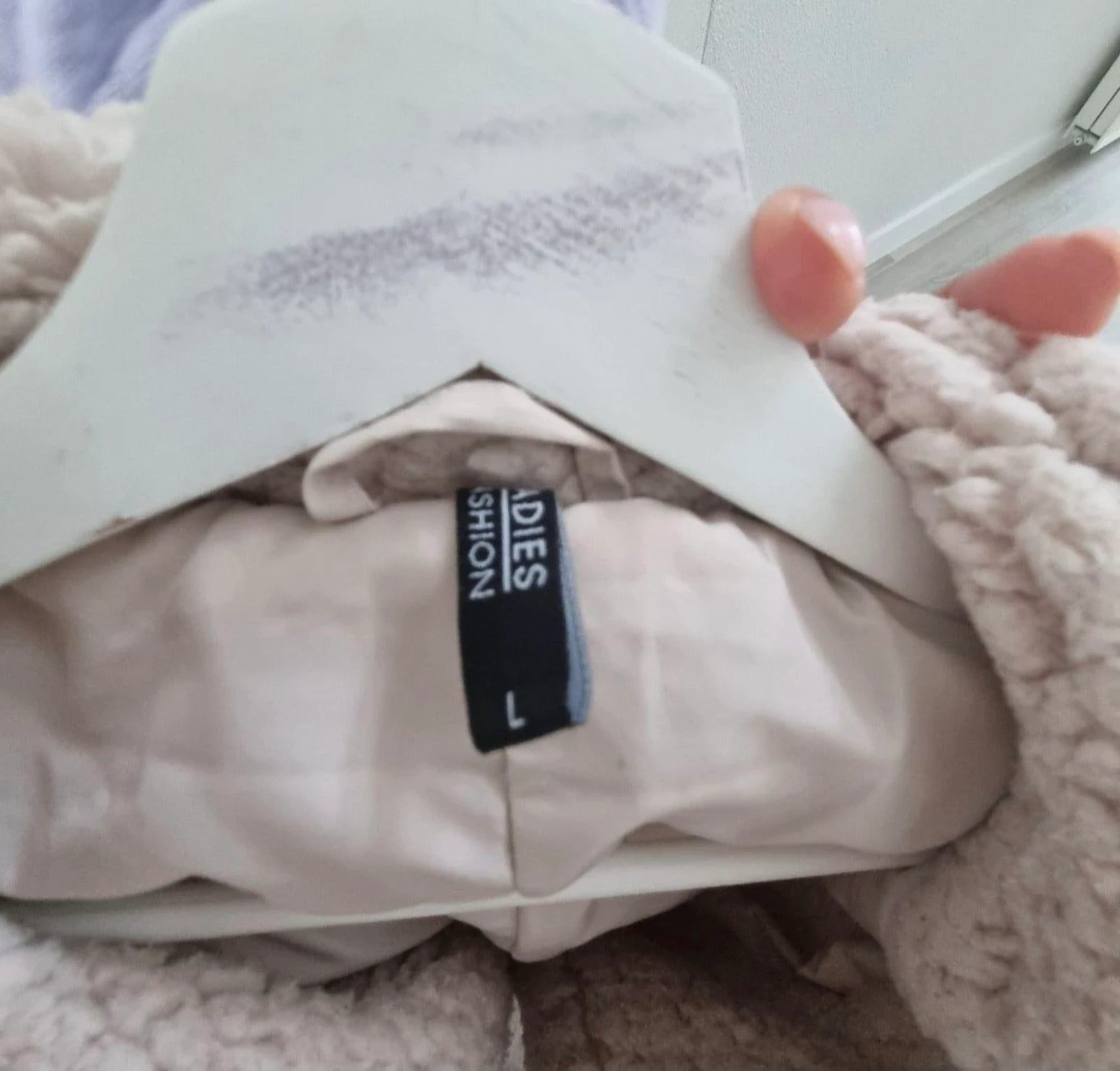 Wibra Chaqueta Teddy Beige / Abrigo de Piel Sintética (Talla L) – Suave y Cálido – photo 11